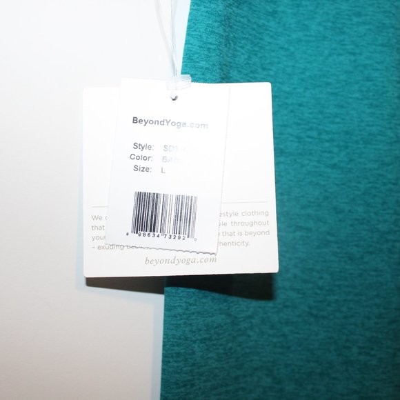 Beyond Yoga High Waisted Capri Leggings - Picture 7 of 8